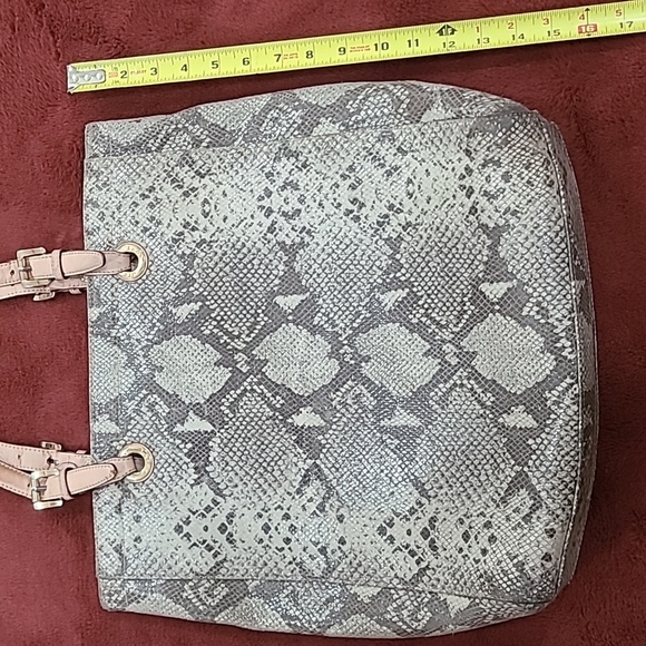 Michael Kors Python Snake Leather Hobo Tote Handbag. - Picture 8 of 10